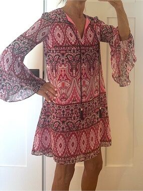 Vince Camuto Pink Printed V-Neck Bell Sleeve Mini Dress